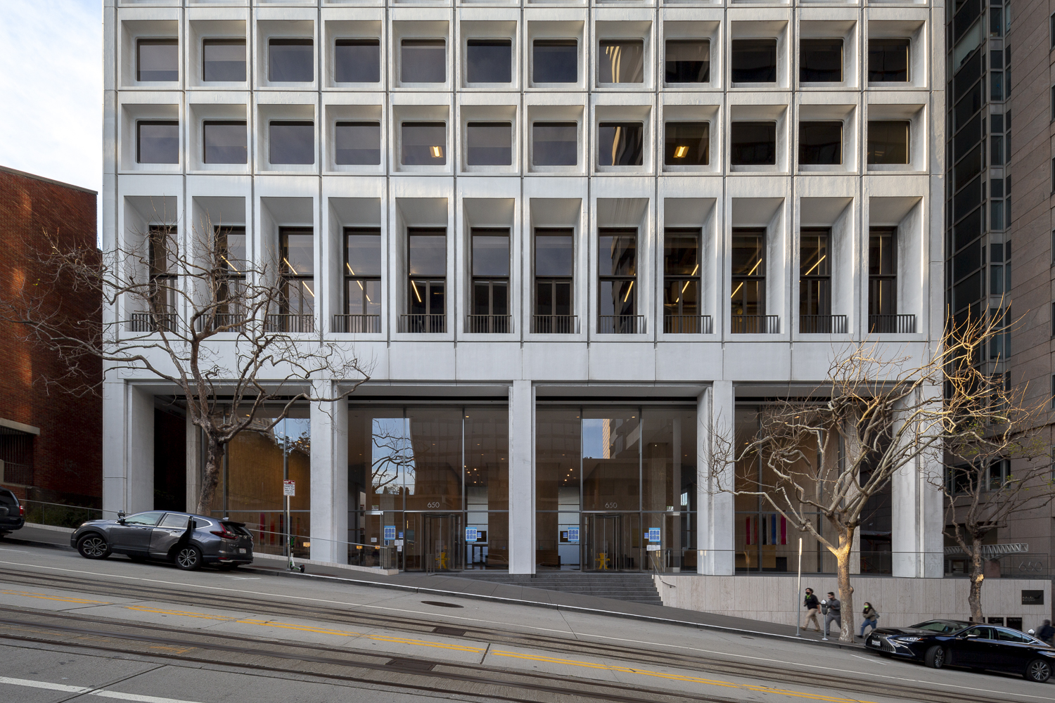 650 California Street entrance, image by Andrew Campbell Nelson