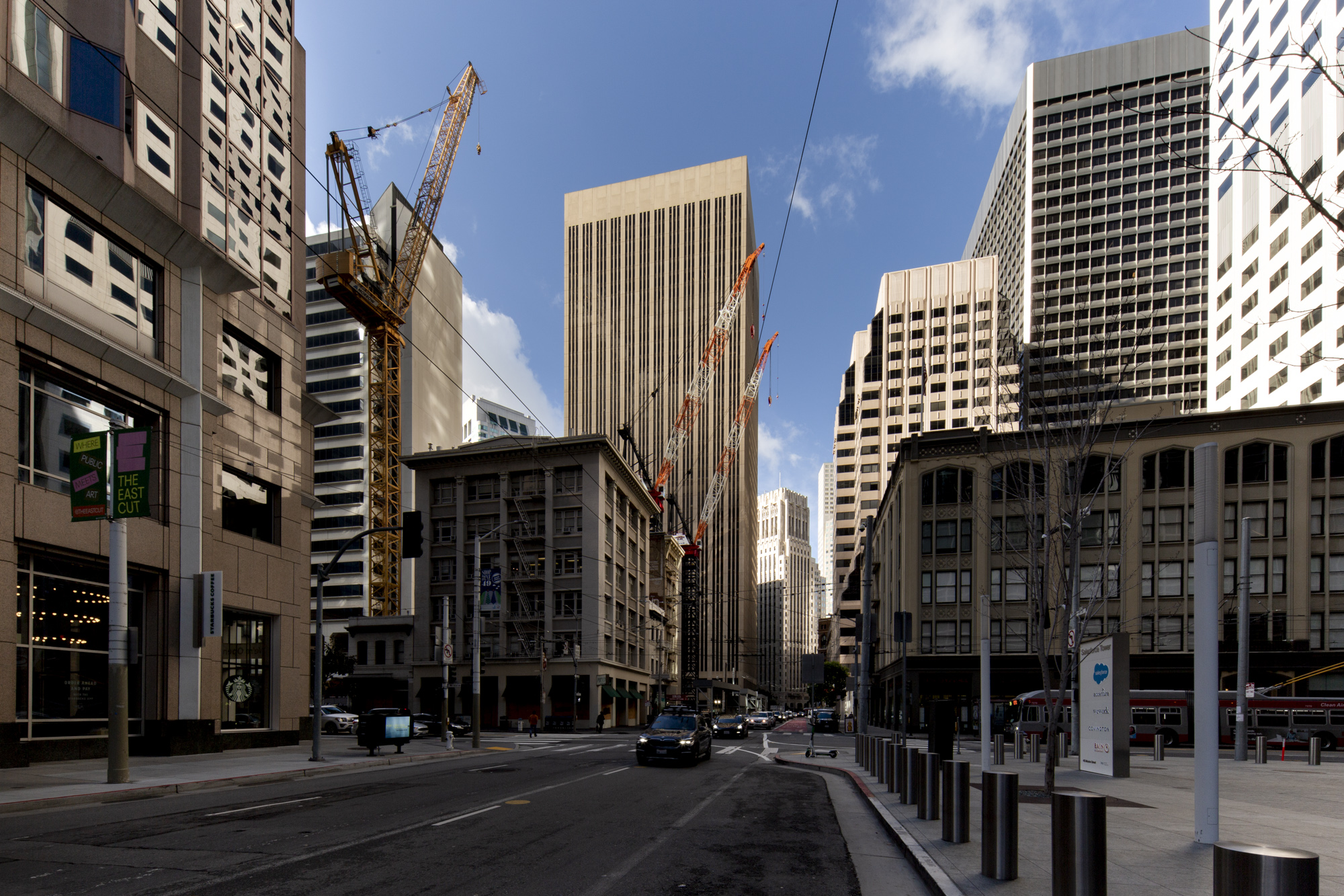 525 Market Street from across the moth-balled Oceanwide Center construction site, image by Andrew Campbell Nelson
