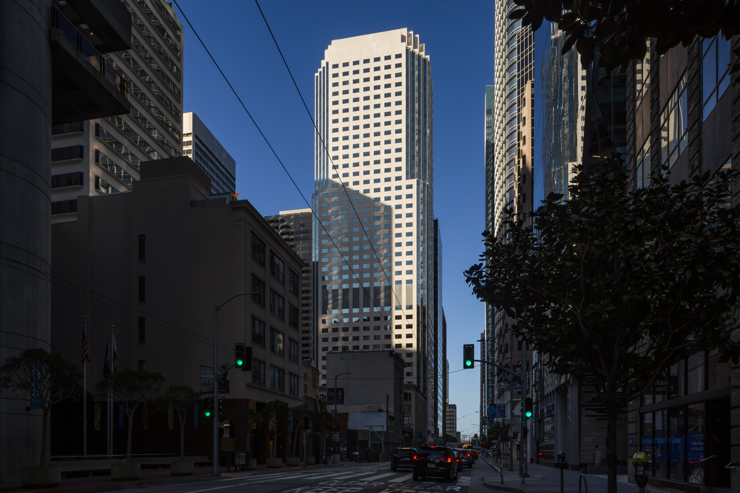 Salesforce West from Mission Street, image by Andrew Campbell Nelson