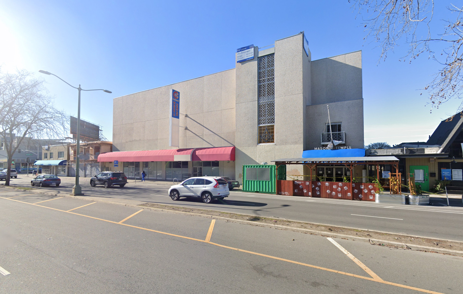 The office structure at 3903 Broadway which will not be demolished, image via Google Street View
