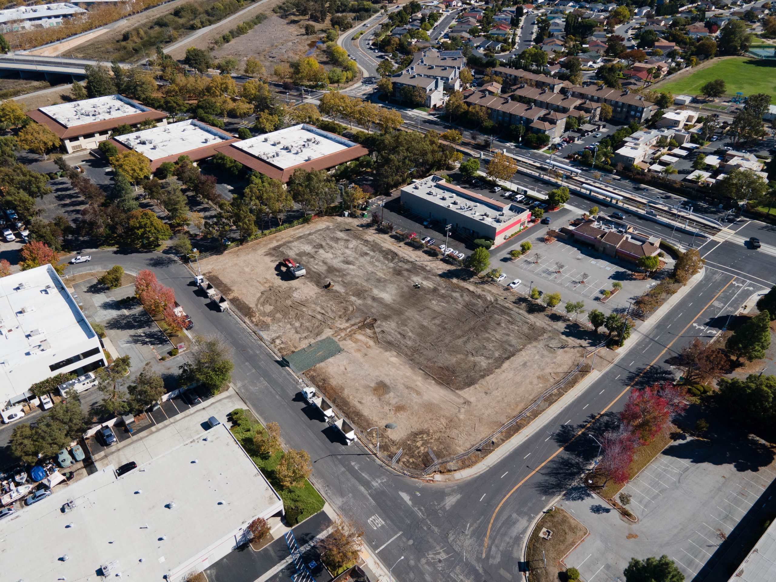 5123 Calle Del Sol construction site partially cleared