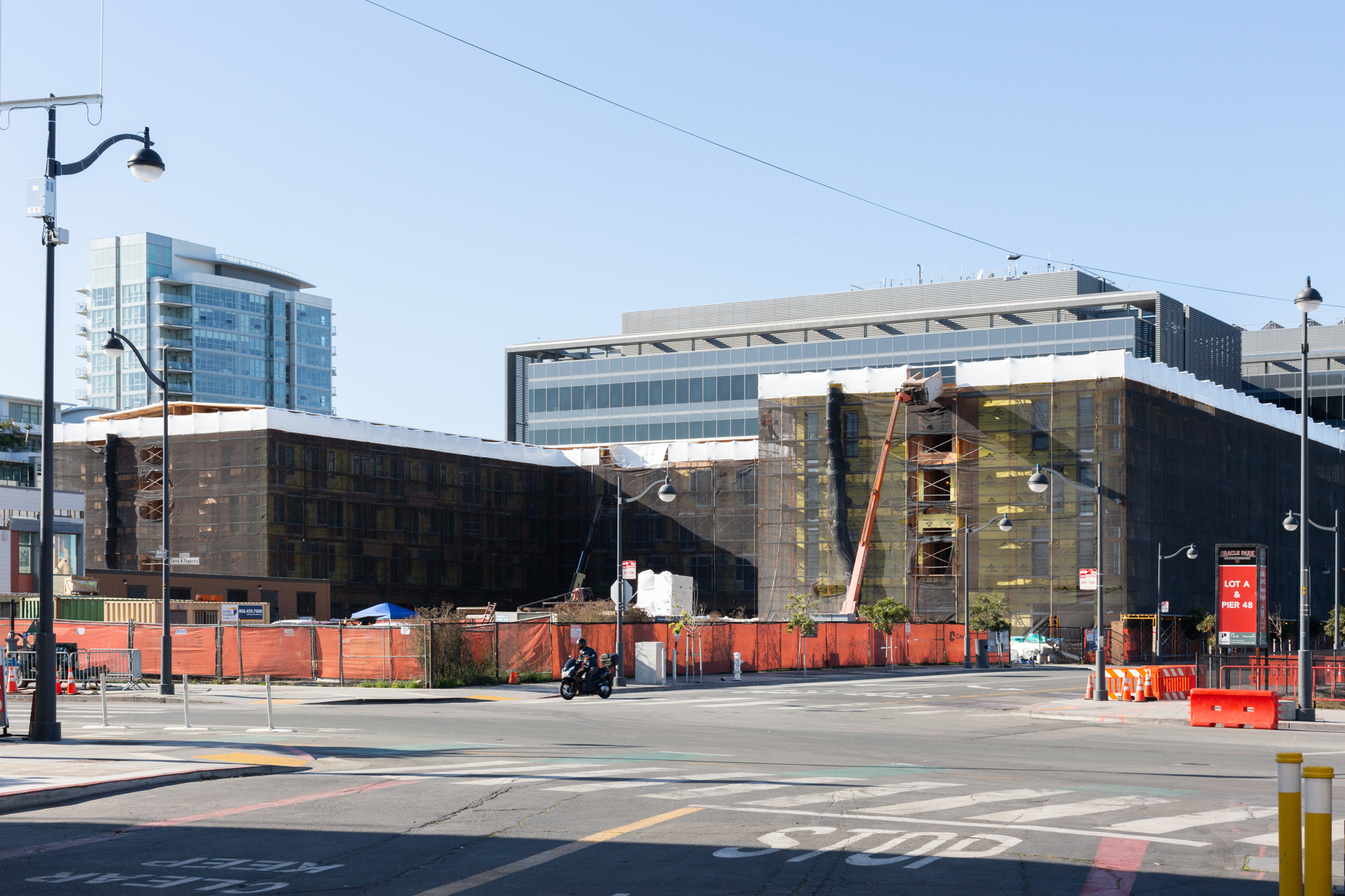 Mission Bay Block 9 construction update, image by Andrew Campbell Nelson