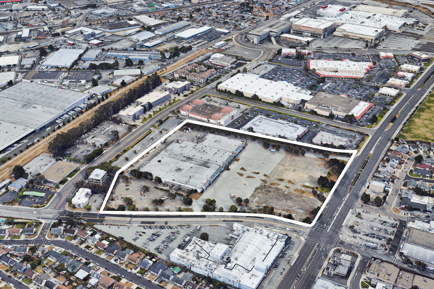 180 El Camino Real 14.5-acre site map outlined roughly by YIMBY, image via Google Satellite