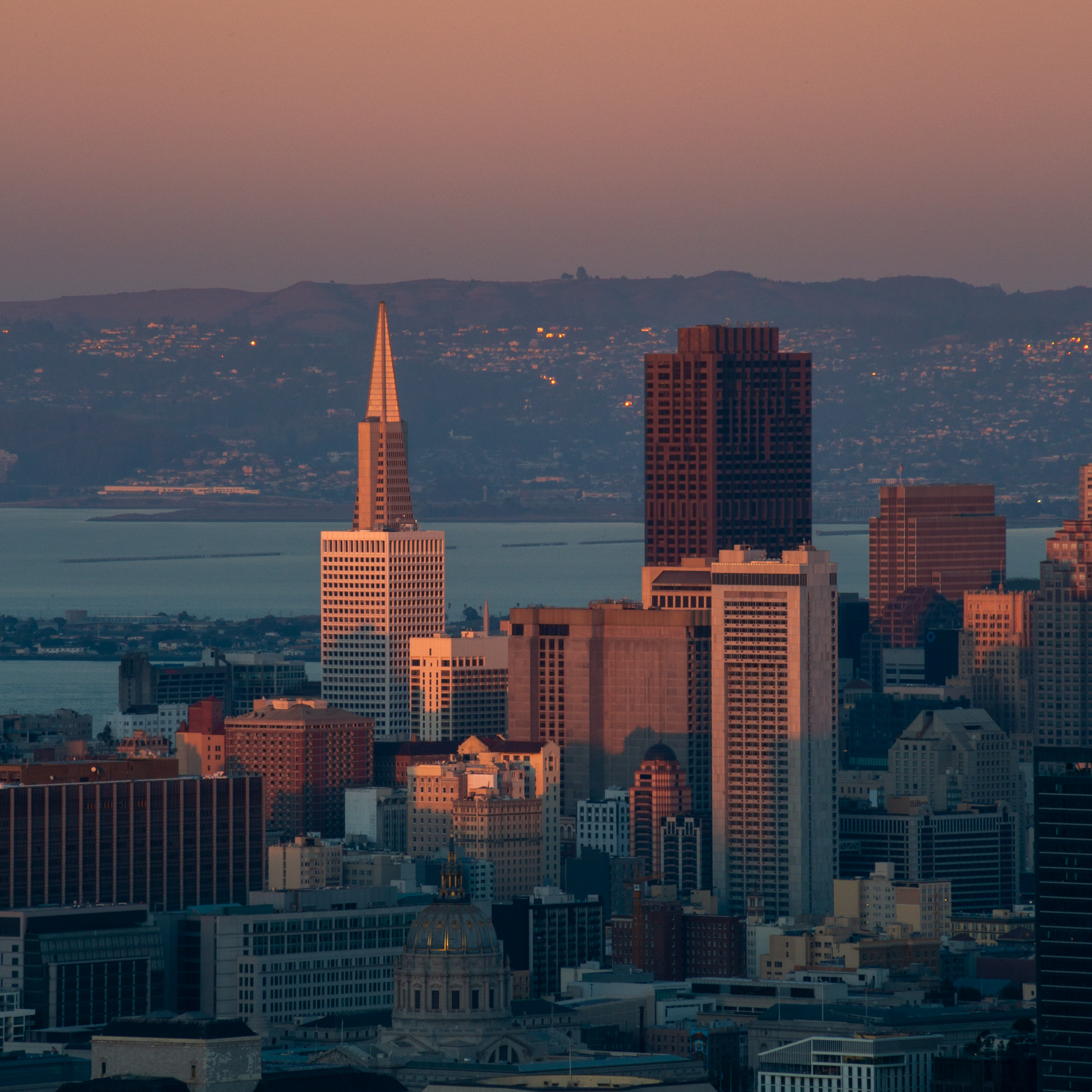 Transamerica Pyramid seen from Twin Peaks, image by Andrew Campbell Nelson