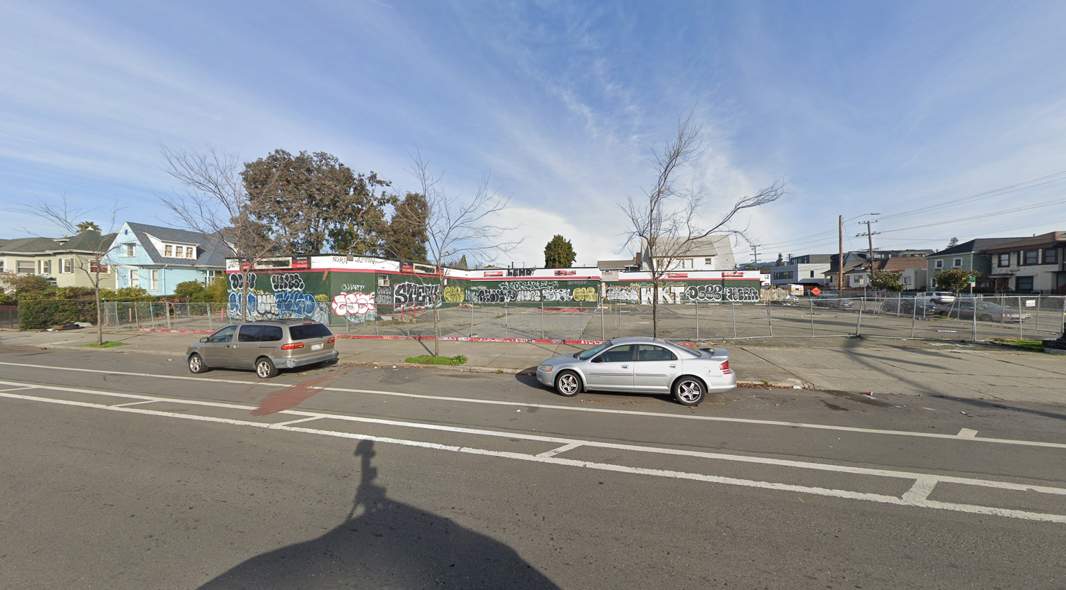 820 West MacArthur Boulevard, image via Google Street View