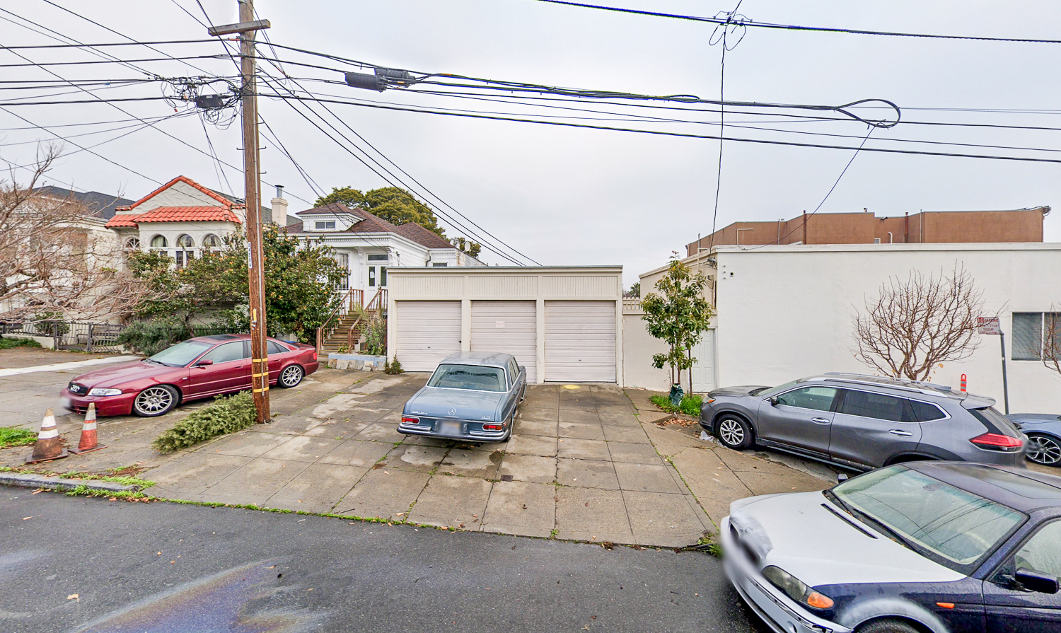 1704 Revere Avenue garage, image via Google Street View