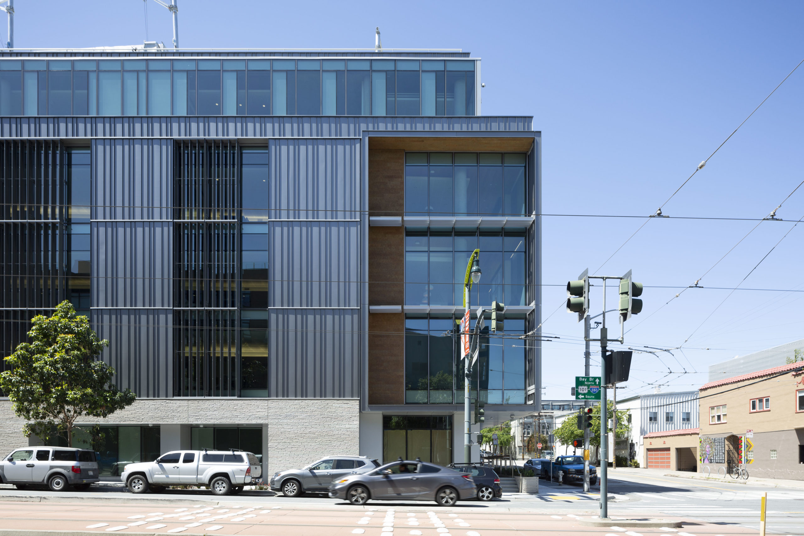 Nancy Friend Pritzker Psychiatry Building facade elevation, image by Andrew Campbell Nelson