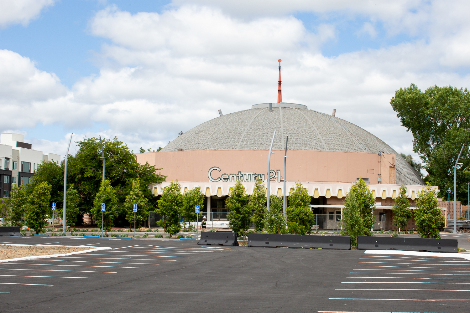 Century 21 dome at Santana West, image by Andrew Campbell Nelson