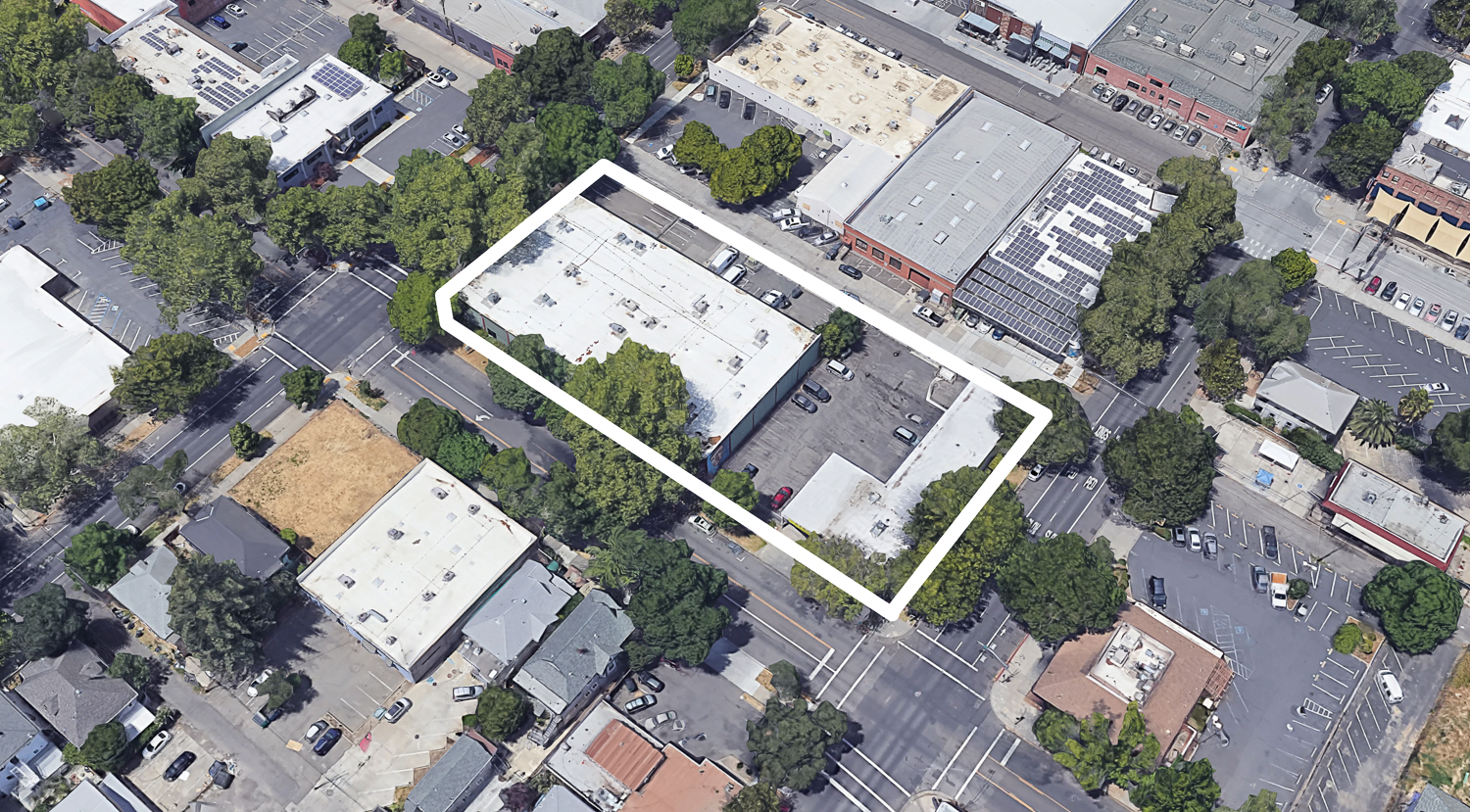 905 & 925 S Street outlined approximately by YIMBY, image via Google Satellite