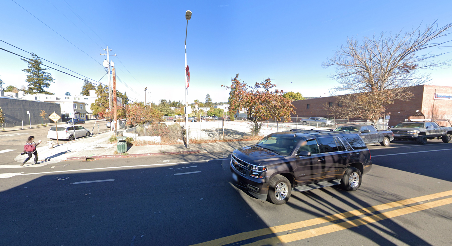 2114 MacArthur Boulevard, image via Google Street View