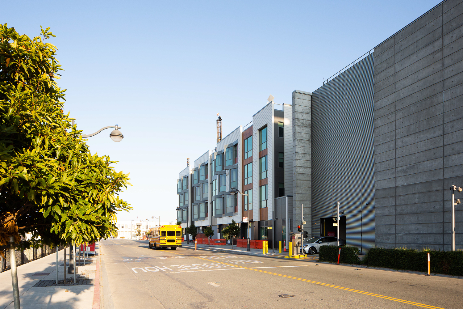 Mission Bay Block 9 facade installation underway, image by Andrew Campbell Nelson