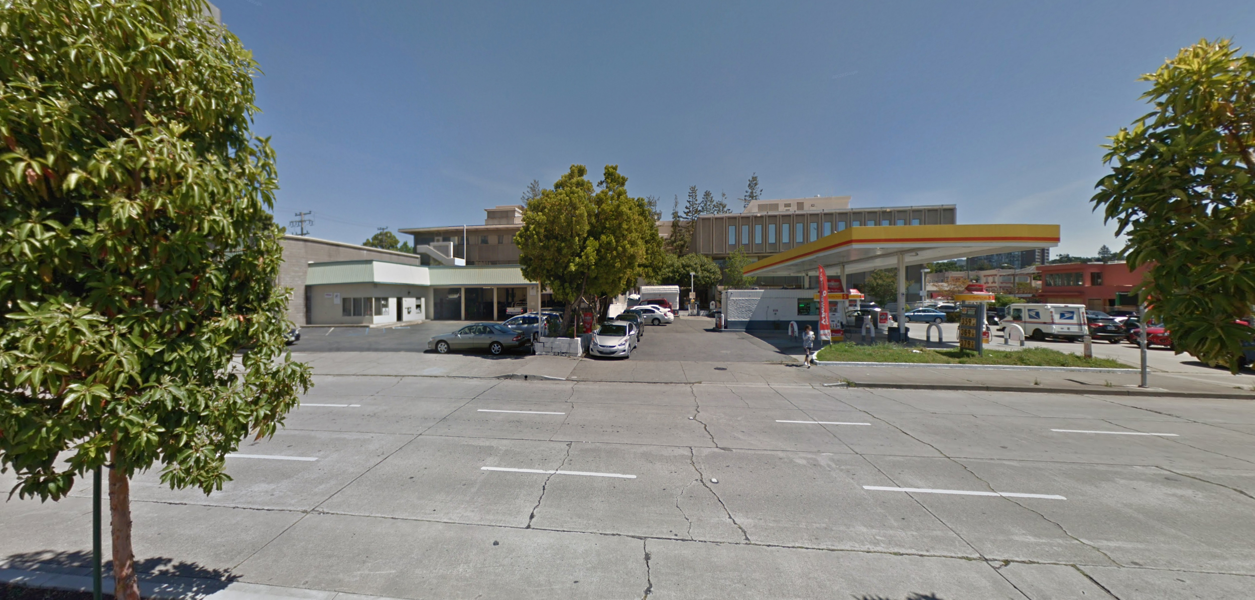 240 West MacArthur Boulevard previous condition, image via Google Street View