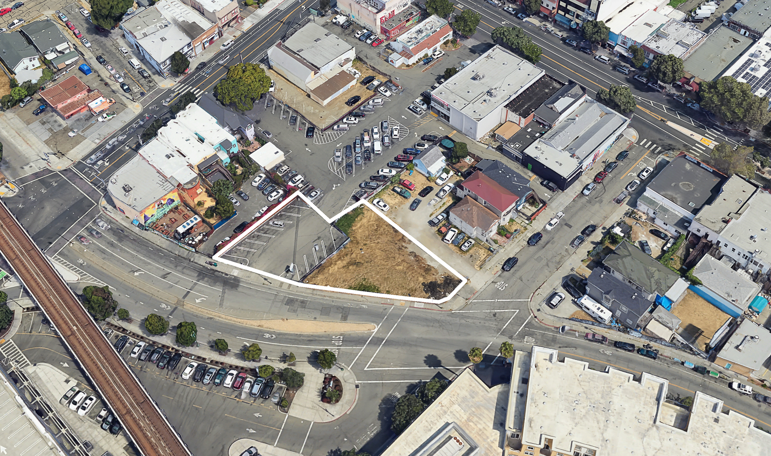 1223 33rd Avenue property outlined approximately, image via Google Satellite