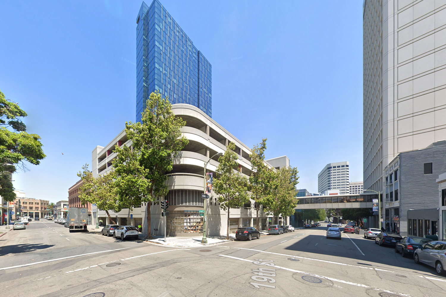 1901 Franklin Street with 1900 Broadway visible in the background, image via Google Street View