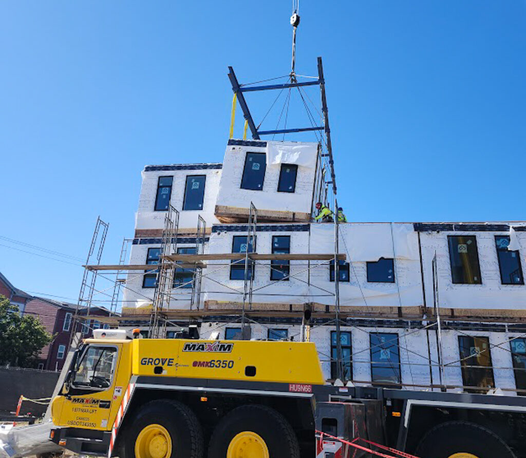 801 Pine Street module installation, image courtesy EBALDC
