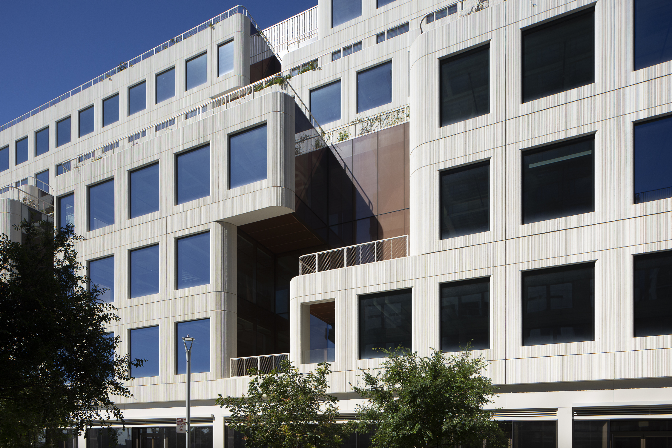 Mission Rock Building B facade details, image by Andrew Campbell Nelson