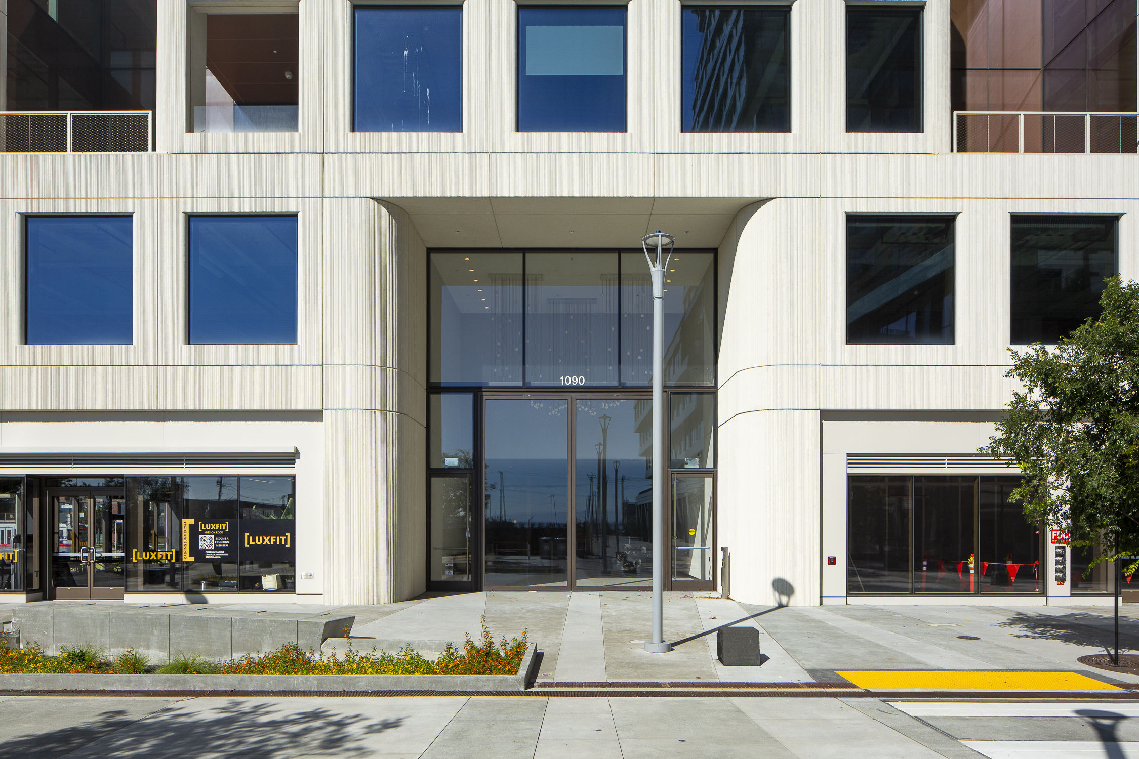 Mission Rock Building B lobby entrance, image by Andrew Campbell Nelson