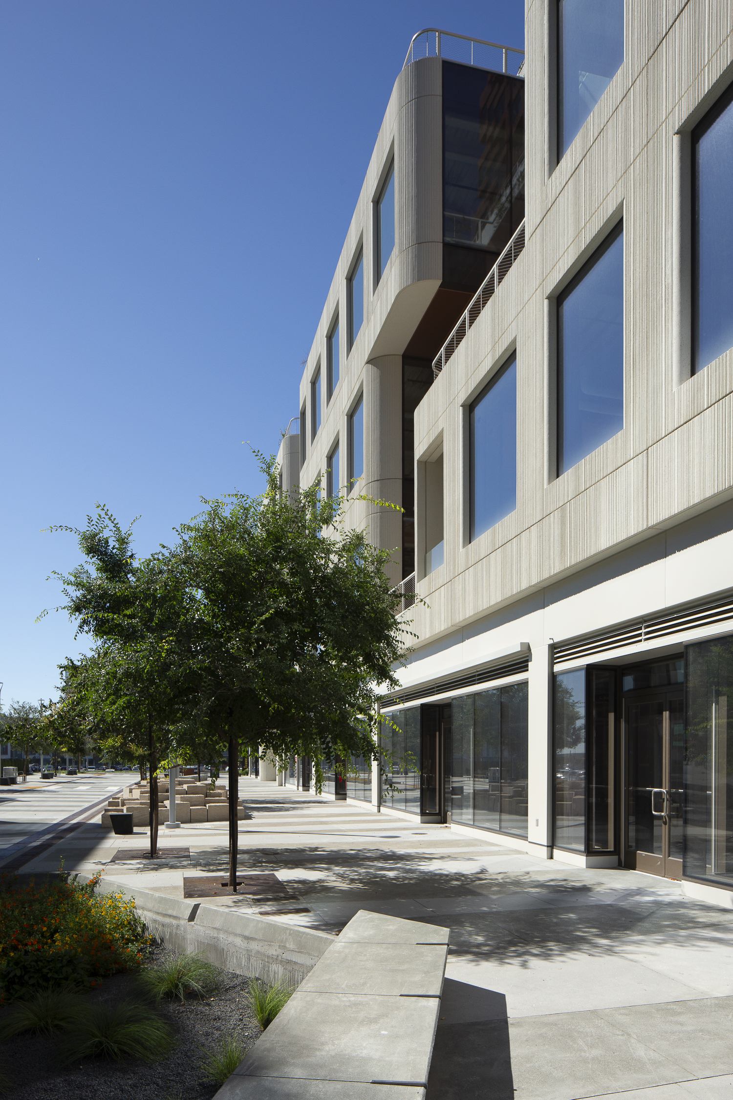 Mission Rock Building B sidewalks along Dr. Maya Angelou Lane, image by Andrew Campbell Nelson