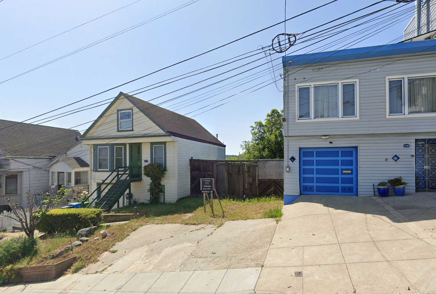 1440 De Haro Street vacant lot and wood-fence, image via Google Street View