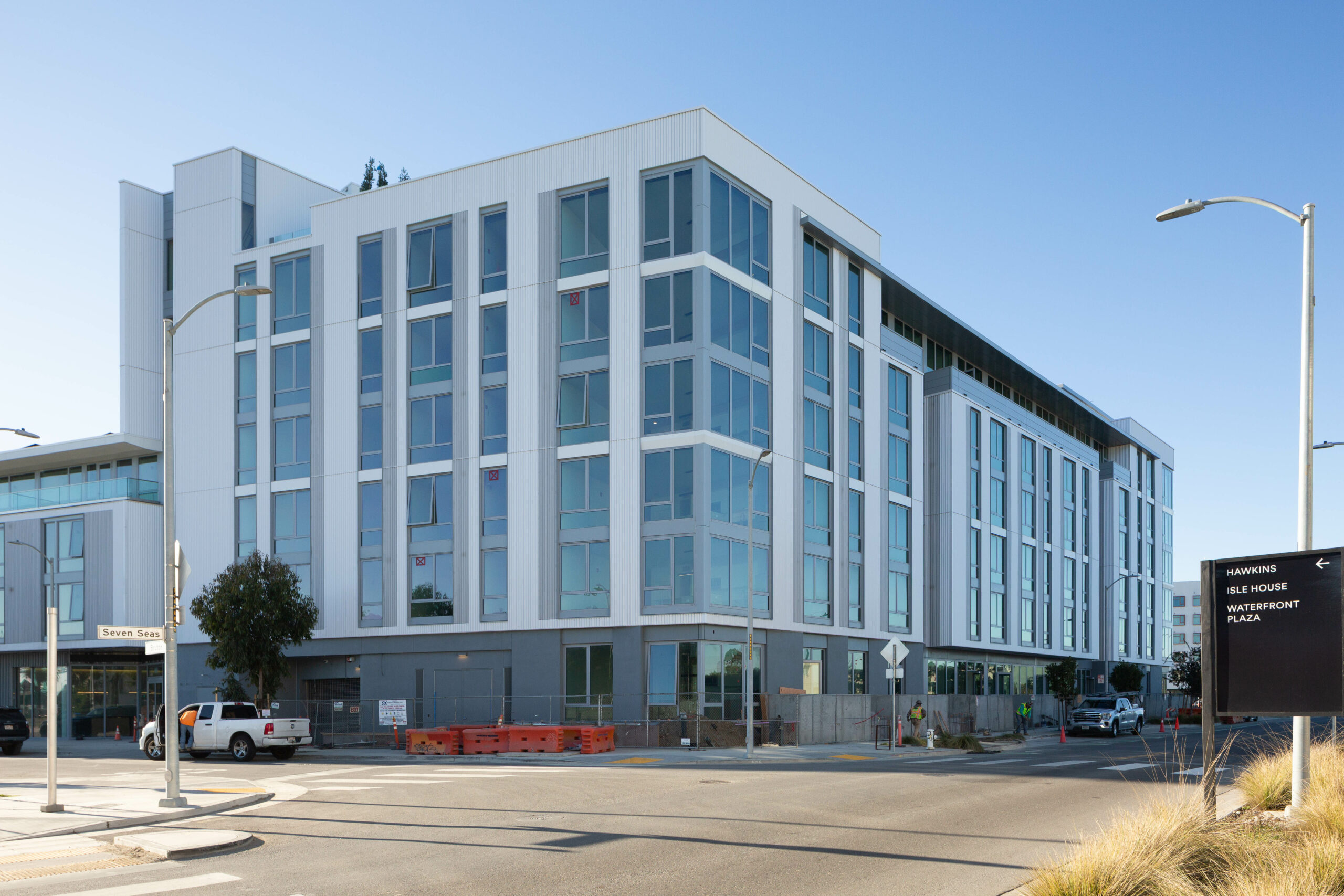 Hawkins Apartments seen from Seven Seas Avenue, image by Andrew Campbell Nelson