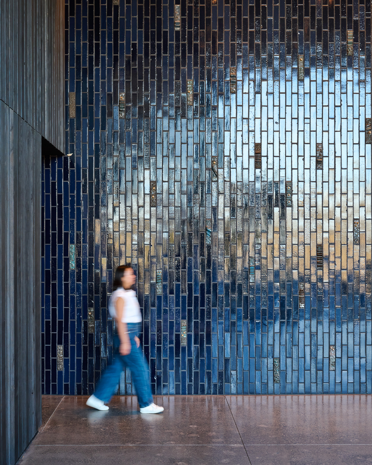 Isle House residential lobby tile wall, image by Brian Kitts