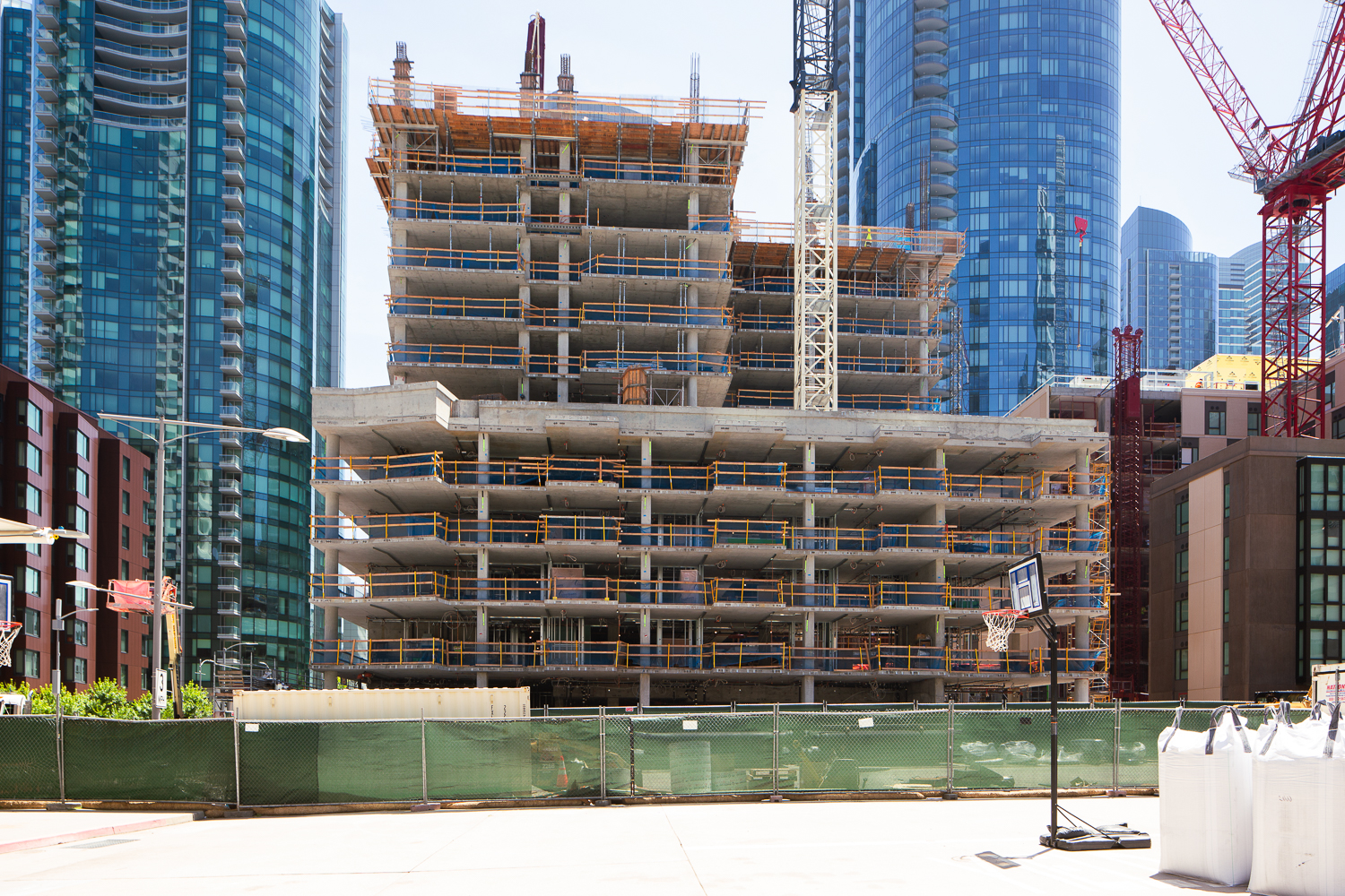 Transbay Block 2 East from the future site of Transbay Block 3 park, image by Andrew Campbell Nelson