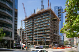 Transbay Block 2 East seen from Main Street next to Infinity SF, image by Andrew Campbell Nelson