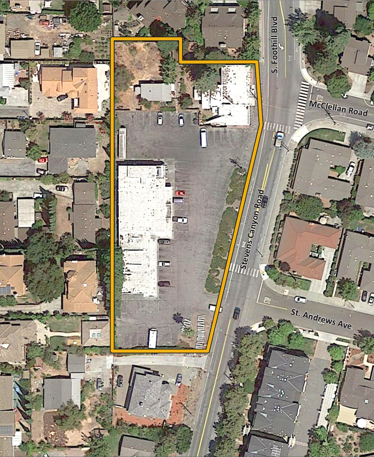10625 South Foothill Boulevard prior condition, image via the Canyon Crossing Environmental Impact Report