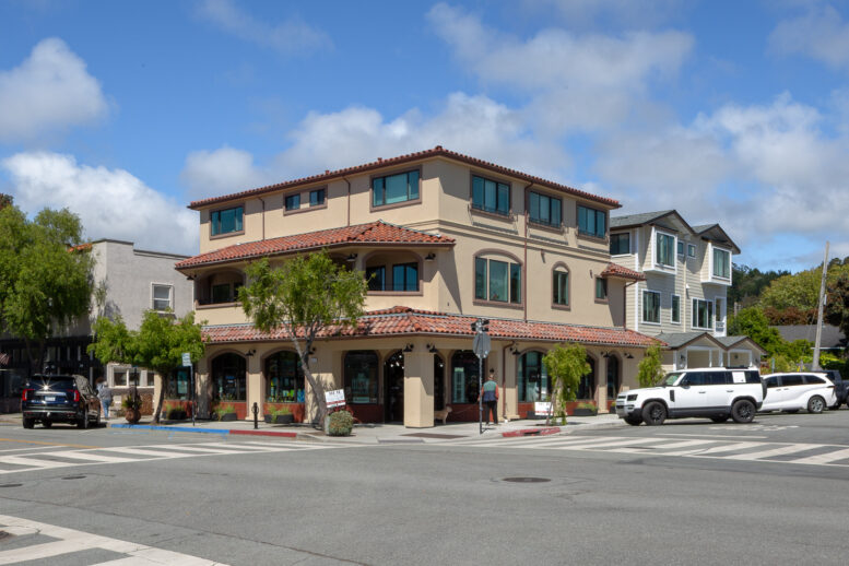 433 Main Street, image by Andrew Campbell Nelson