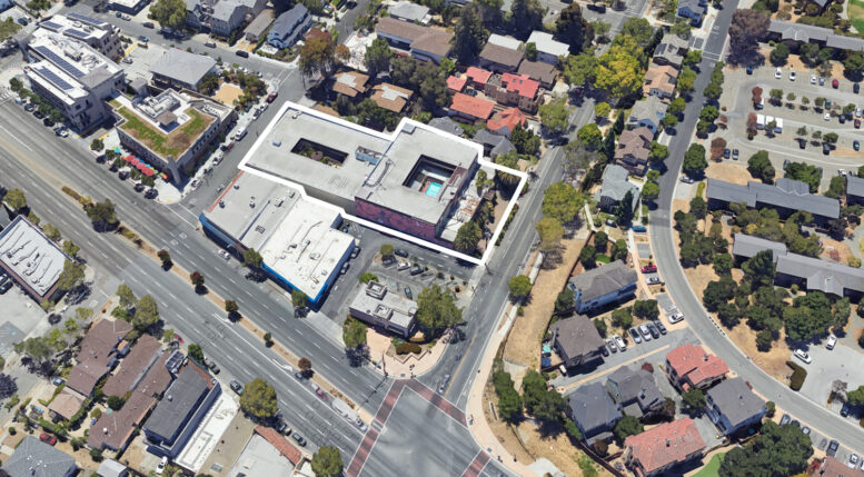 531 Stanford Avenue outlined approximately by YIMBY, image via Google Satellite