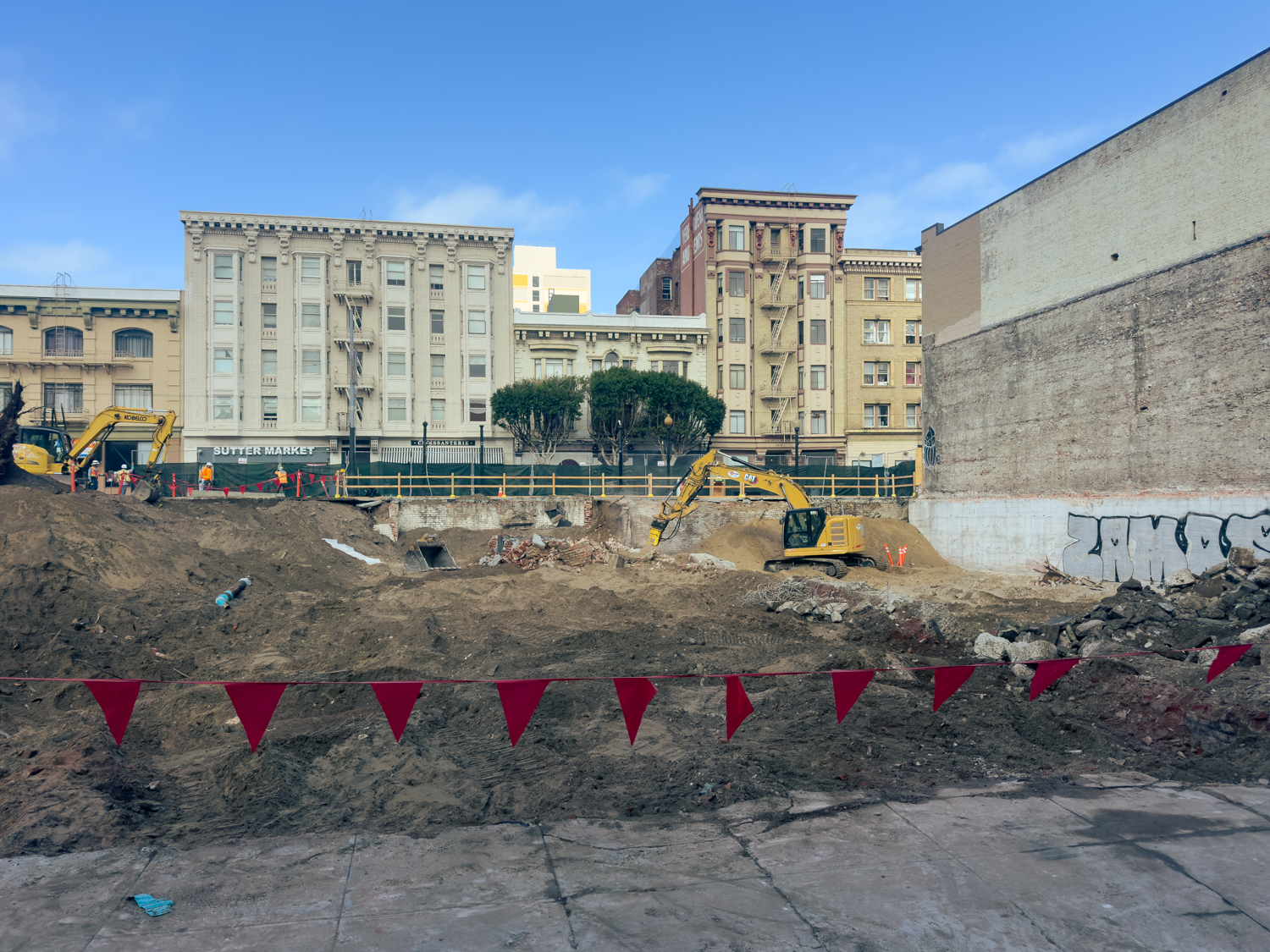 1123 Sutter Street demolition progress seen from along Hemlock Street, image by author