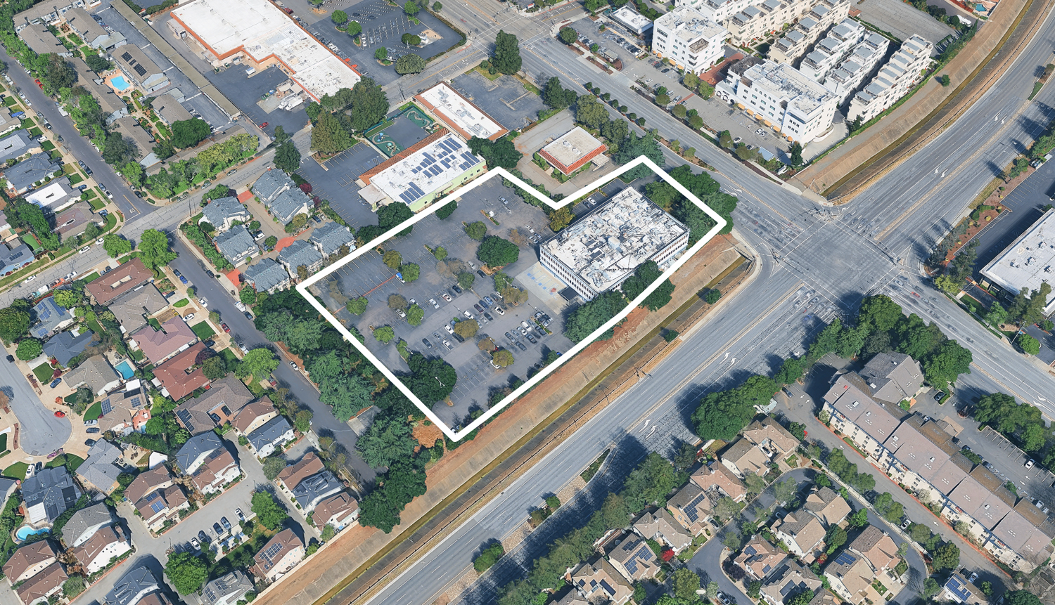 700 West Hamilton Avenue, image via Google Satellite