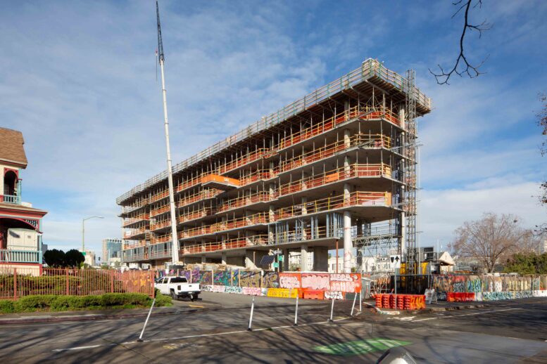 Lake Merritt BART Senior Housing establishing view, image by Andrew Campbell Nelson