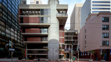 Golden Gate University front elevation, image by Andrew Campbell Nelson