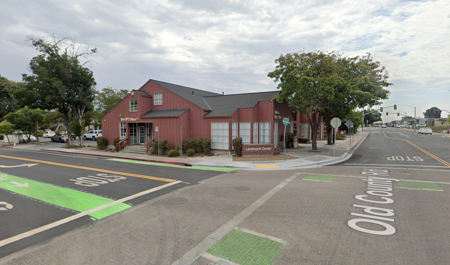 951 Old County Road, image via Google Street View