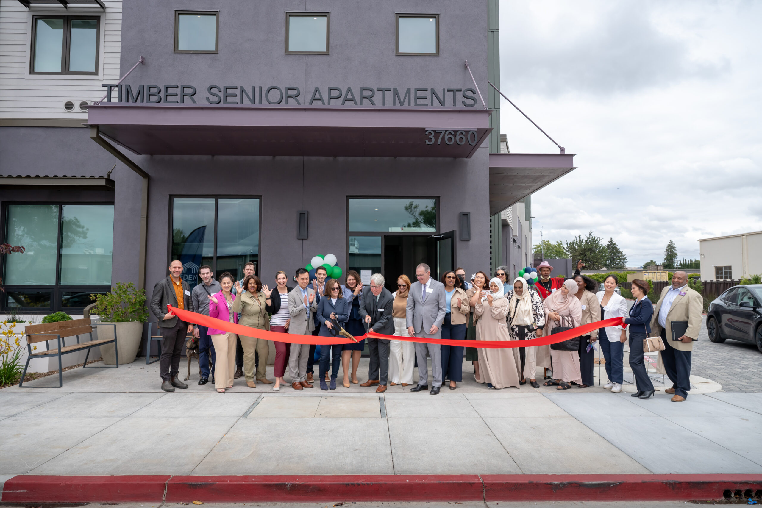 Timber Senior Apartments ribbon cutting, image by Alain McLaughlin