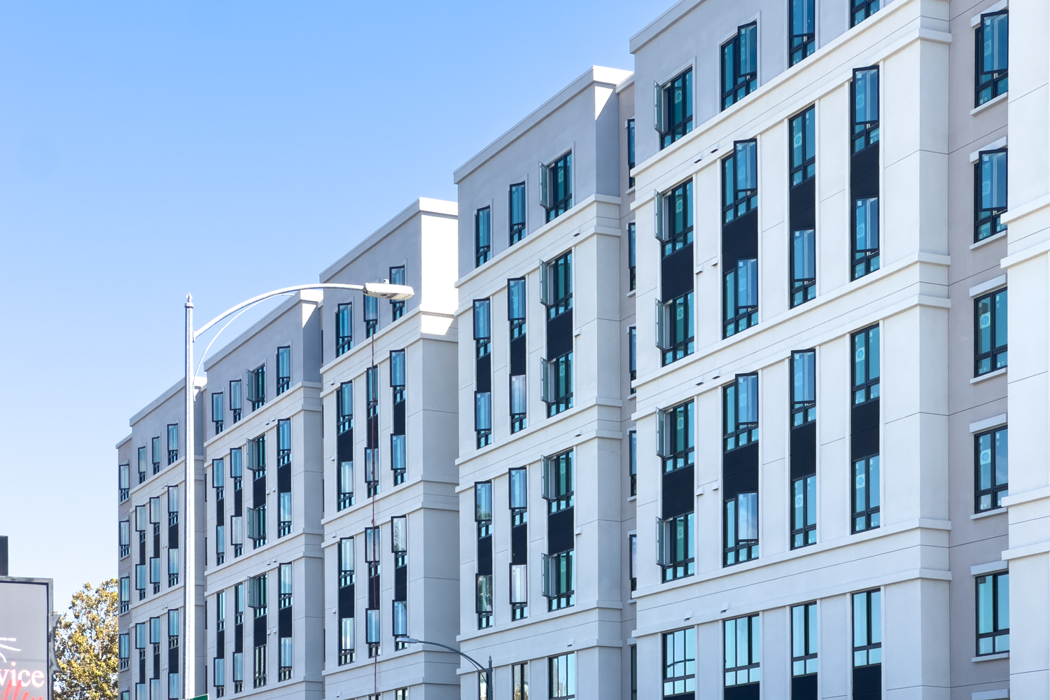 950 West Julian Street facade details, image by author