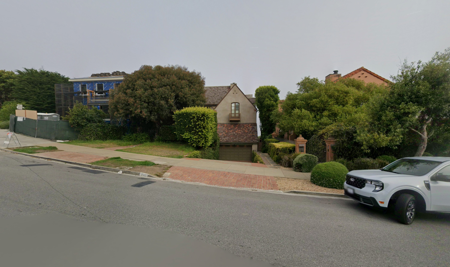 740 El Camino Del Mar, image via Google Street View